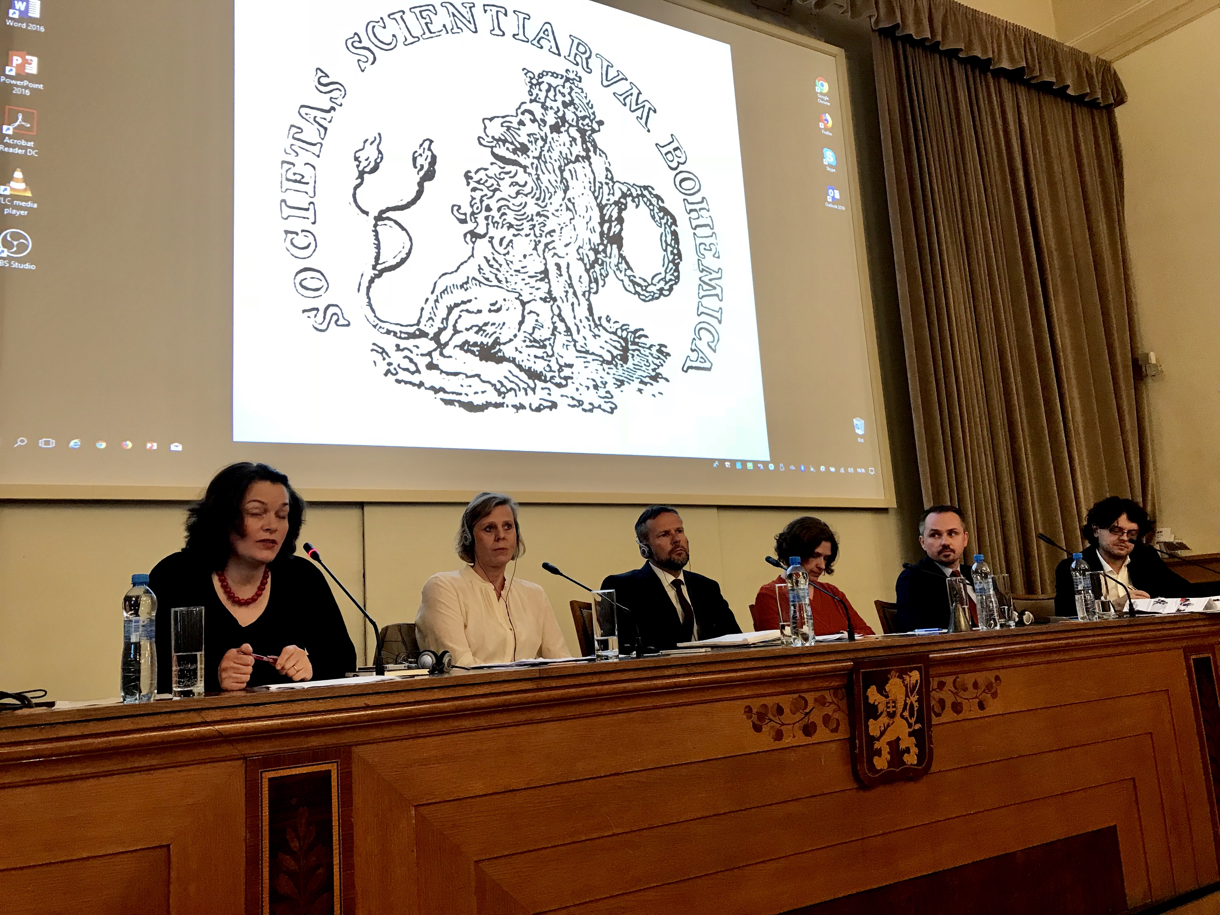 Podiumsdiskussion an der Akademie der Wissenschaften. Erfahrungen mit der Integration von Ausländern in die Gesellschaft in der Schweiz und in der Tschechischen Republik, Erfahrungsaustausch und Beispiele guter Praxis.