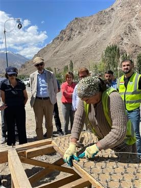 Gabion weaving enterprise for value creation. The Khorog Urban Resilience Programme supported by the Government of Switzerland through SECO. 