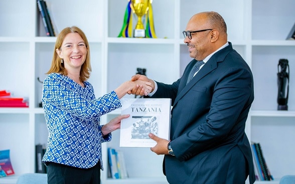 Ambassador Providoli and Foreign Minister Kombo.