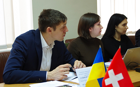 Silvan Hungerbühler lors de la réunion avec le conseil municipal de Zhytomyr et le ministère ukrainien des communautés, des territoires et du développement des infrastructures 