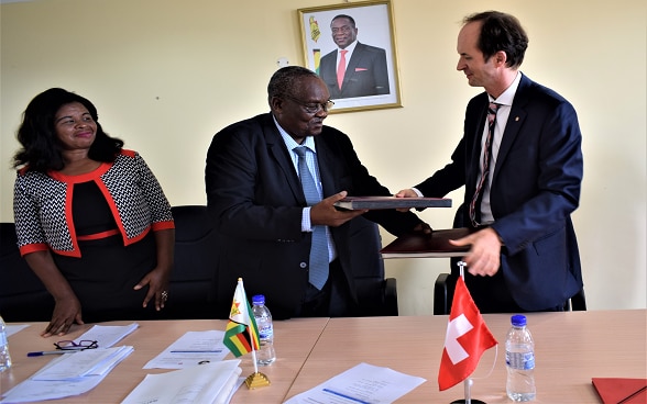 Switzerland Strengthens Cooperation with the NPRC through Material Support