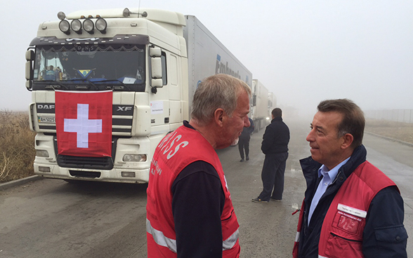 Un convoi de 20 camions transportant 293 tonnes de matériel est arrivé à Donetsk. Il contient notamment du sulfate d'aluminium et du chlore destinés à l'usine hydraulique de Donbass ainsi que des réactifs et des médicaments contre le cancer pour deux hôpitaux.