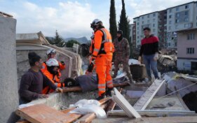 La Suisse fournit une aide humanitaire d’urgence à la Turquie et à la Syrie