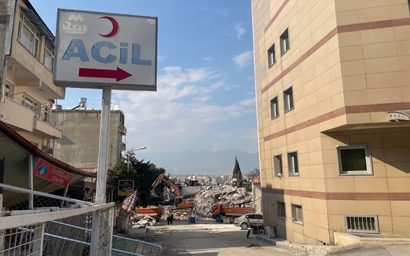 The entrance to the emergency ward of Mosaic Hospital.