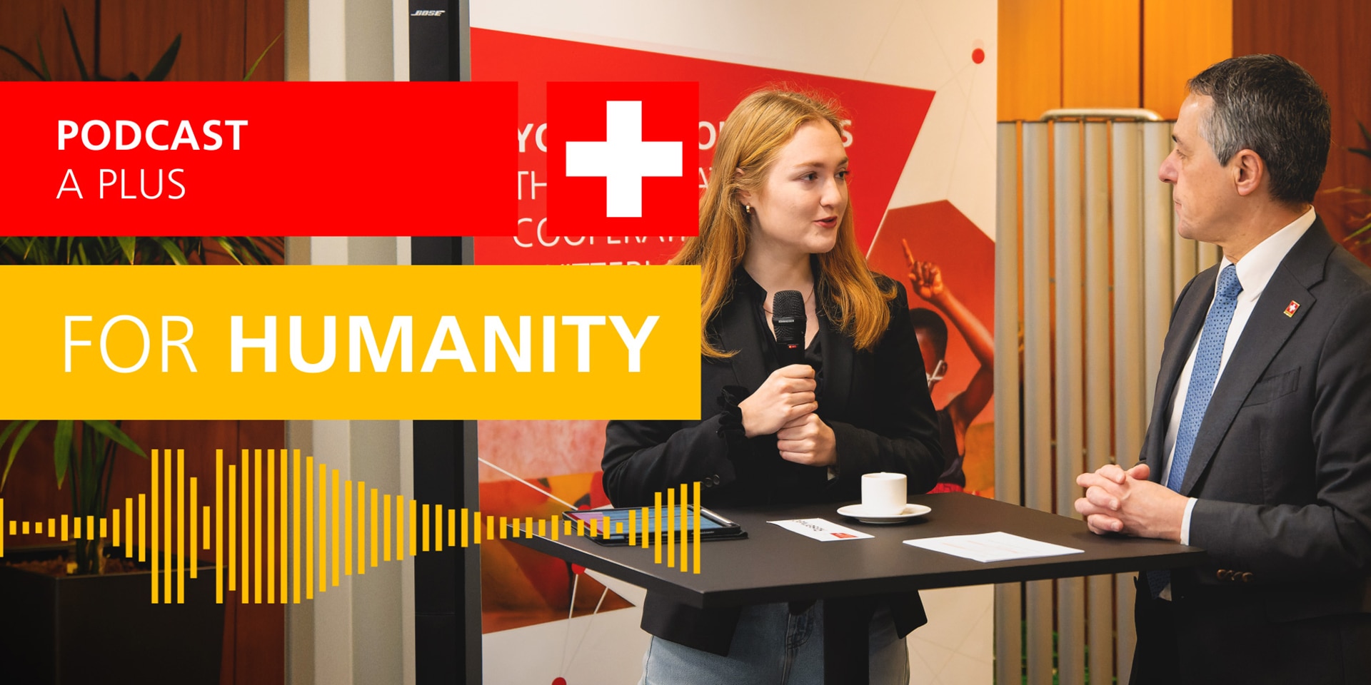 Pour ce 18e épisode du podcast de la DDC, nous avons accompagné Loukina Tille, 21 ans, au Congrès annuel de la coopération internationale de la Suisse, placé sous la devise «Education4future».