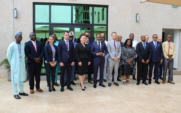 Foto di gruppo dei partecipanti al seminario a Yaoundé, Camerun.