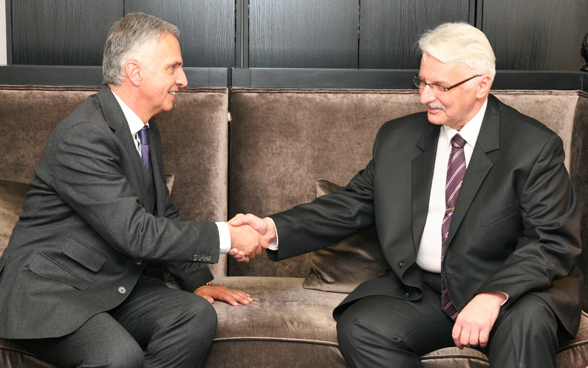 Le Conseiller fédéral Didier Burkhalter et le ministre polonais des affaires étrangères Witold Waszczykowski. © DFAE