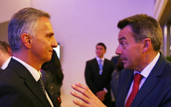 Federal Councillor Didier Burkhalter with the president of the International Committee of the Red Cross, Peter Maurer. © FDFA