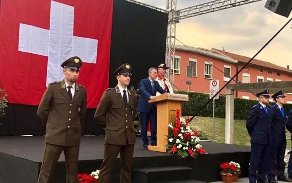 Ignazio Cassis parle au public à Chiasso