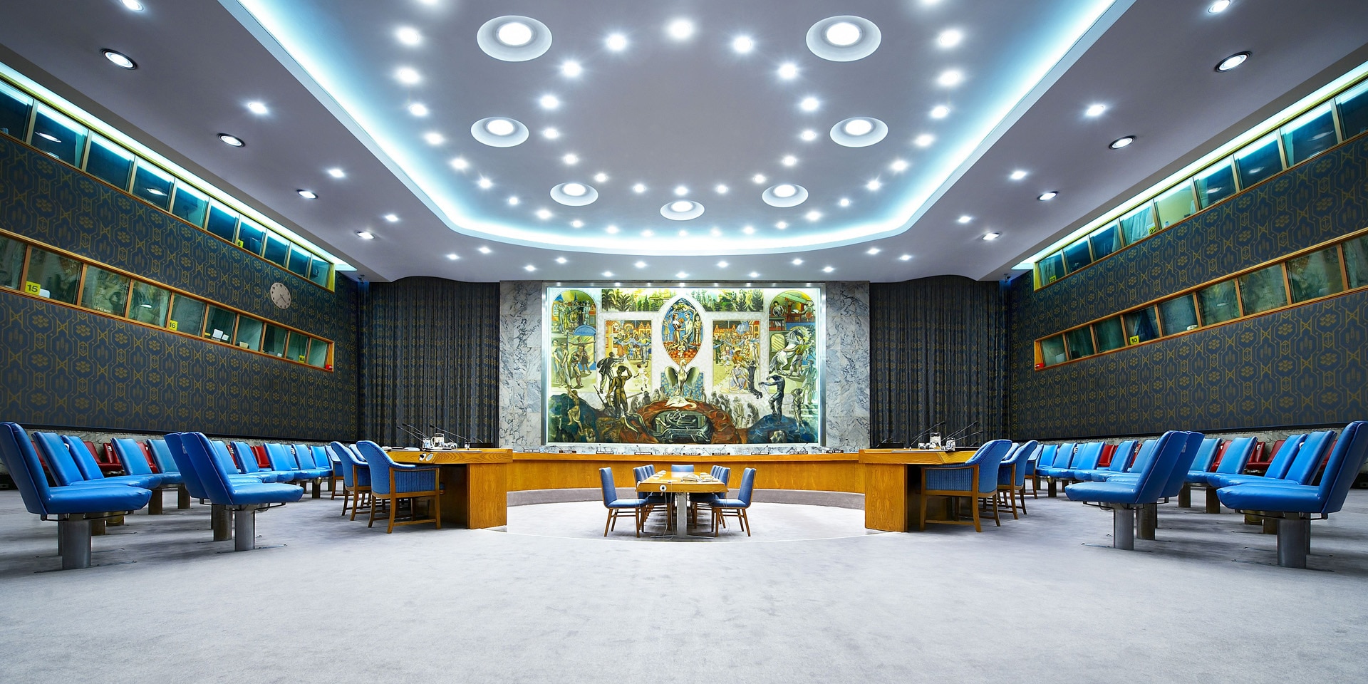 Photo montrant l’intérieur de la salle de réunion du Conseil de sécurité de l’ONU à New York.