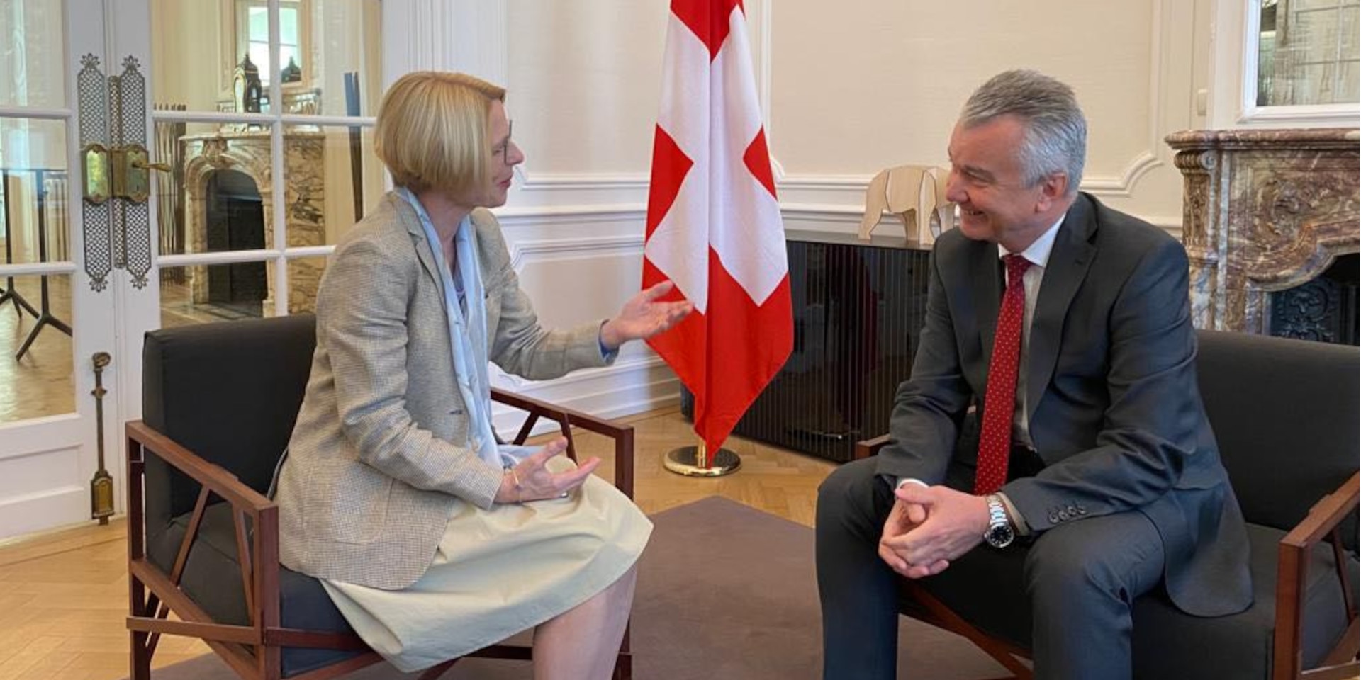 La secrétaire d’État Livia Leu et Juraj Nociar, chef de cabinet du vice-président de la Commission européenne.