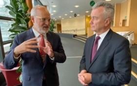 Première visite du secrétaire d'État Fasel à Bruxelles