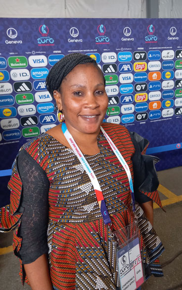 Salamatou Kadri, Sportjournalistin im Studio Kalangou im Niger.