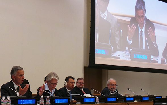 Il presidente della Confederazione Didier Burkhalter fa una dichiarazione all’evento collaterale sull’acqua e sulla riduzione del rischio di disastri organizzato dalla Svizzera insieme a Perù, Tagikistan e Thailandia nel quadro della settimana ad alto livello della 69° Assemblea generale dell’ONU.