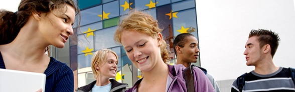 Students in conversation outside the European Commission