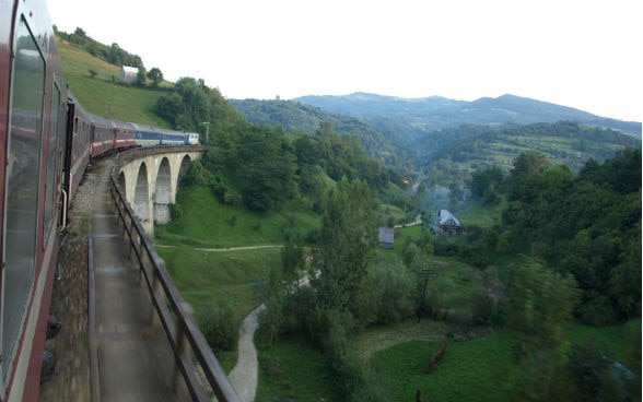 Treno e paesaggio